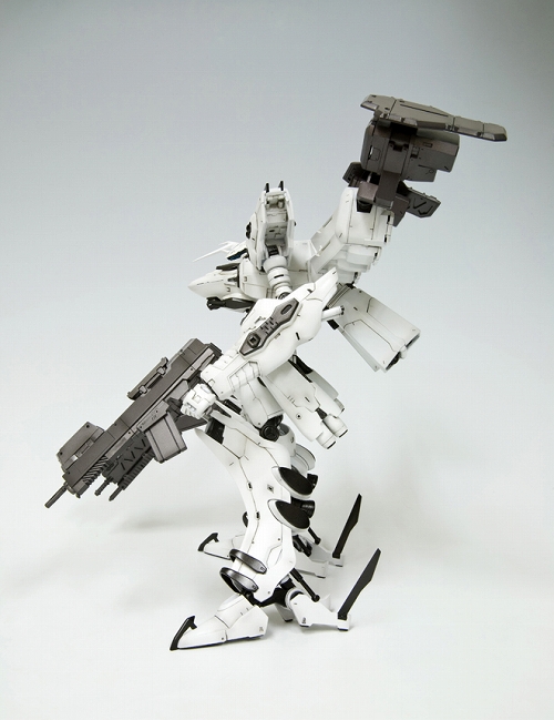 アーマードコア/ ラインアーク WHITE-GLINT 1/72 プラスチックキット - イメージ画像2