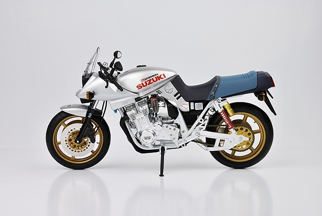 【お取り寄せ終了】1/12 ダイキャストバイク/ YOSHIMURA スズキ GSX1100SE KATANA 刀 1990年 シルバー - イメージ画像1