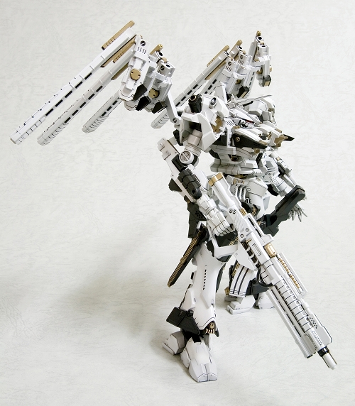 アーマードコア/ CR-HOGIRE ノブリス・オブリージュ 1/72 プラスチックキット - イメージ画像2