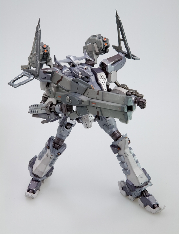 アーマードコア/ クレスト CR-C98E2 1/72 プラスチックキット 強襲型