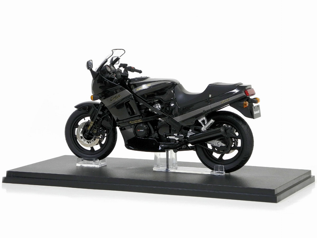 KAWASAKI GPZ400R ブラック/グレー 1/12 MFP02BK - イメージ画像5