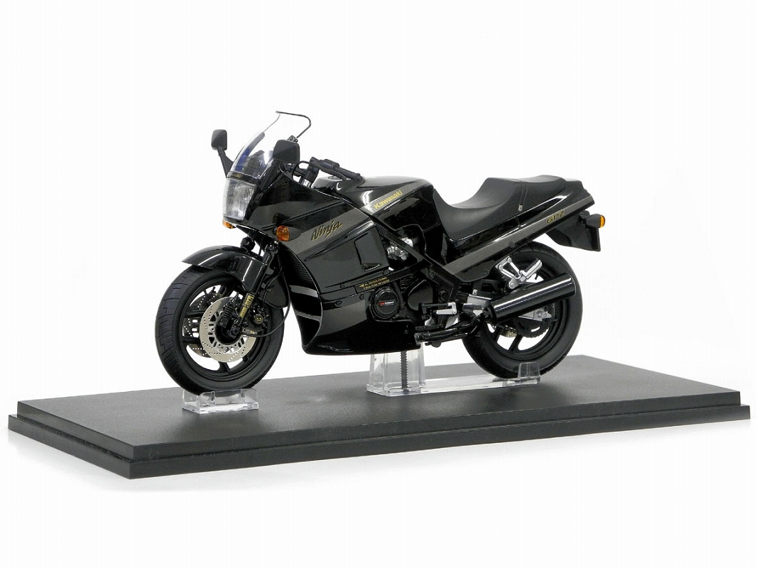 KAWASAKI GPZ400R ブラック/グレー 1/12 MFP02BK - イメージ画像6