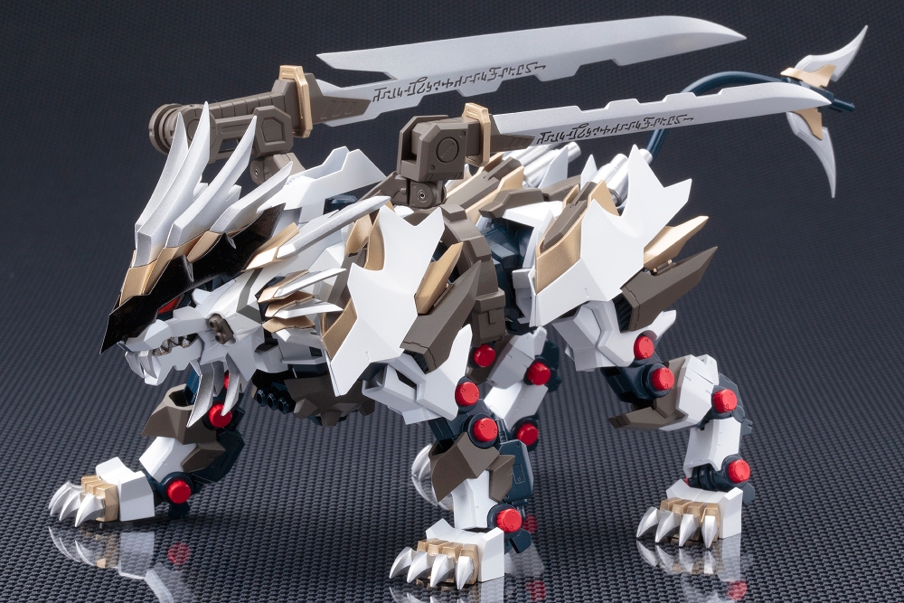 ZOIDS（ゾイド）/ ZA ズィーエー: ムゲンライガー 1/100 アクション