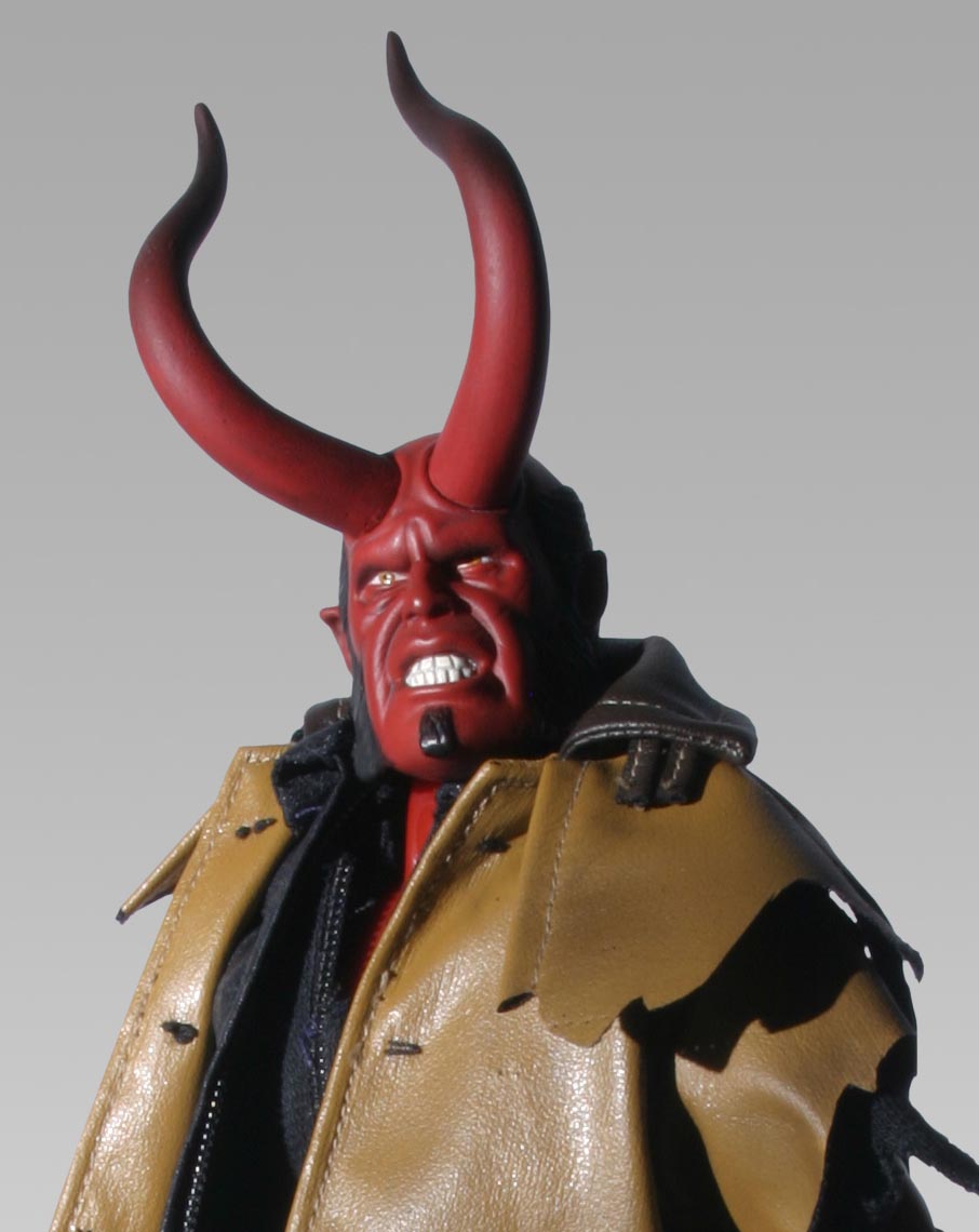 HELLBOY/ ULTIMATE HELLBOY with HORNS - COMICON EXCLUSIVE/ アメコミ 