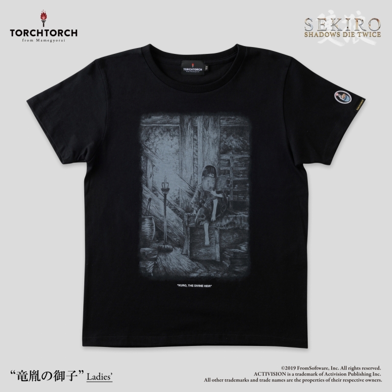 SEKIRO: SHADOWS DIE TWICE × TORCH TORCH/ Tシャツコレクション: 竜胤の御子 黒 レディース Mサイズ - イメージ画像1