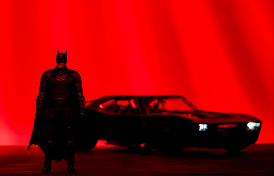 【海外版/ショートの可能性あり】THE BATMAN -ザ・バットマン-/ バットモービル＆バットマン 1/18 ダイキャストビークル - イメージ画像1