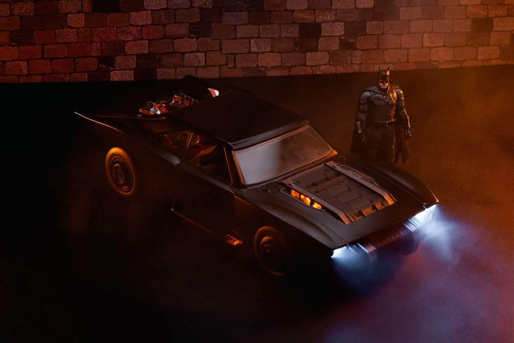 【海外版/ショートの可能性あり】THE BATMAN -ザ・バットマン-/ バットモービル＆バットマン 1/18 ダイキャストビークル - イメージ画像3