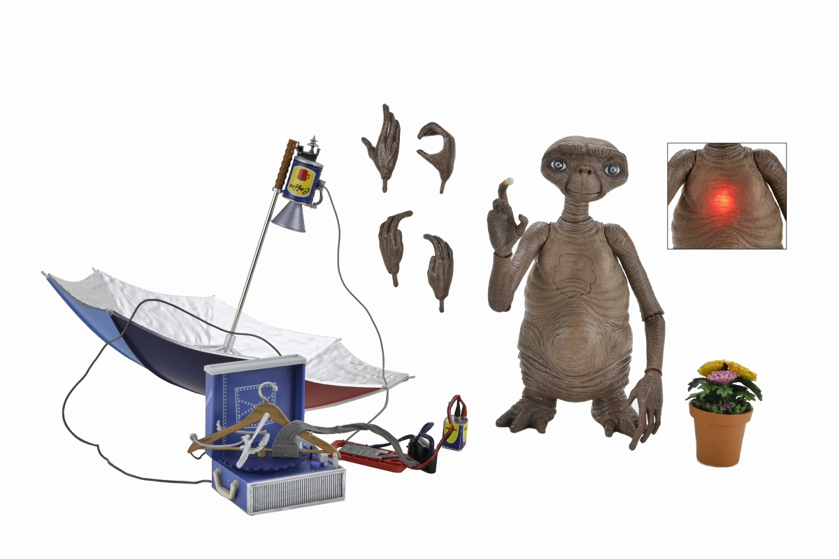 E.T. イーティー/ E.T. LED チェスト 40th アニバーサリー デラックス アルティメット アクションフィギュア - イメージ画像1