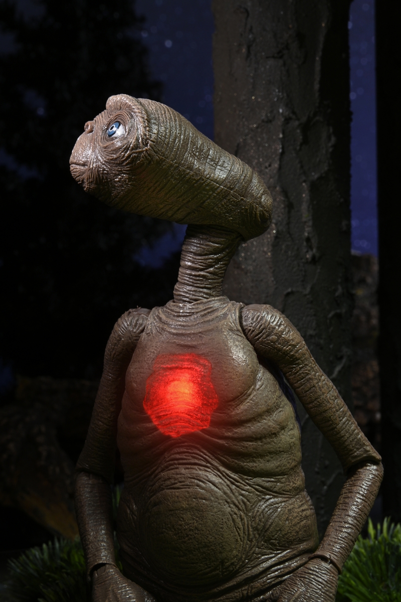 【再入荷】E.T. イーティー/ E.T. LED チェスト 40th アニバーサリー デラックス アルティメット アクションフィギュア - イメージ画像8