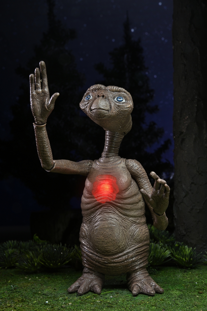 【再入荷】E.T. イーティー/ E.T. LED チェスト 40th アニバーサリー デラックス アルティメット アクションフィギュア - イメージ画像9