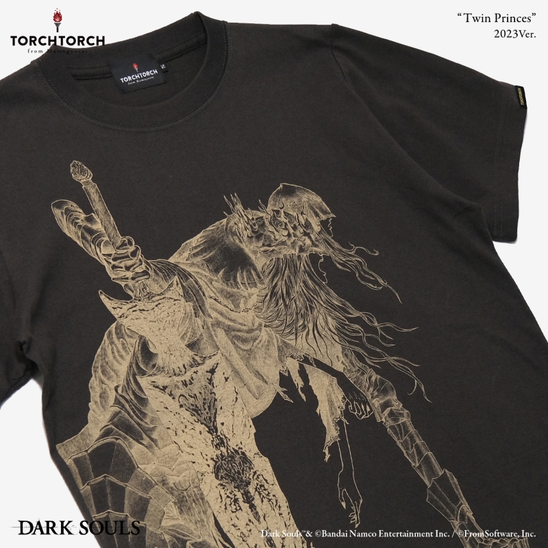ダークソウル × TORCH TORCH/ 双王子ローリアンとロスリックのTシャツ 2023 ver インクブラック S - イメージ画像2
