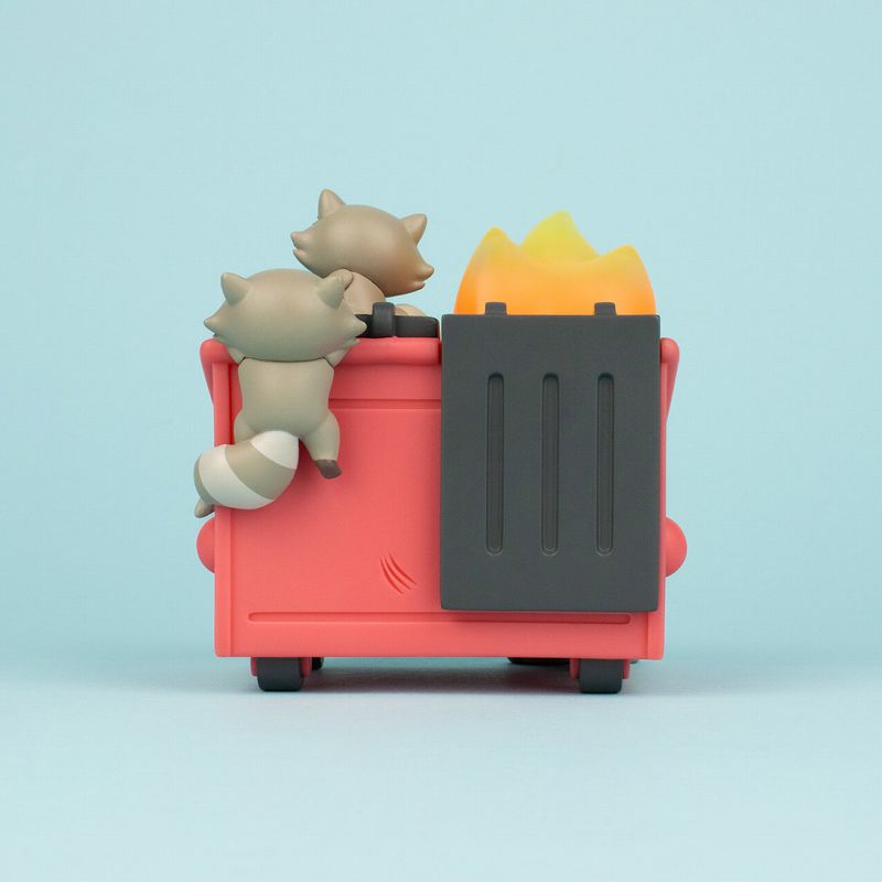 Dumpster Fire/ ダンプスター ファイア with トラッシュパンダ ミニ ビニールフィギュア - イメージ画像6