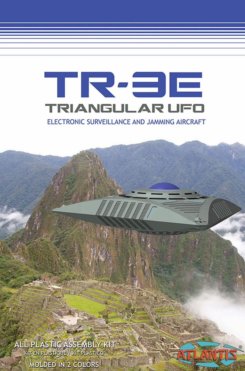 【再入荷】TR-3E トライアングル U.F.O. ジオラマベース付 プラモデルキット - イメージ画像1