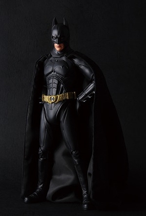 【お取り寄せ終了】リアルアクションヒーローズ(RAH)/ BATMAN THE DARK KNIGHT: バットマン BEGINS SUIT ver - イメージ画像