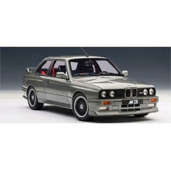 【お取り寄せ終了】BMW/ M3 チェコットエディション 1989 シルバー 1/18: 70567