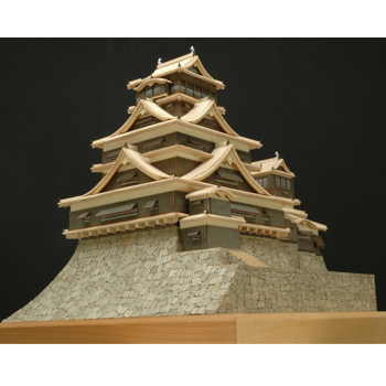 【お取り寄せ終了】熊本城 天守閣 1/150 木製キット