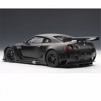 【お取り寄せ終了】シグネチャーシリーズ/ NISSAN GT-R FIA GT1 2010 マット・ブラック 1/18: 81077