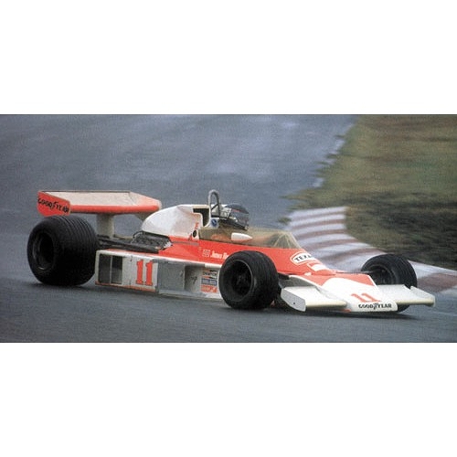 マクラーレン フォード M23 J.ハント 1976 ワールドチャンピオン レインタイヤ/エンジン付属 1/43 530764391