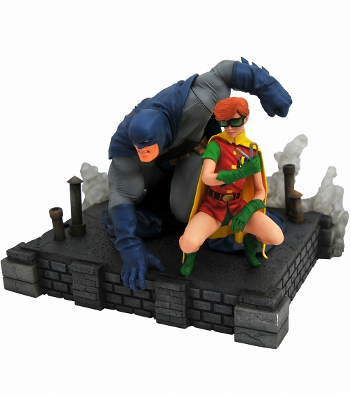 DCギャラリー/ バットマン ダークナイト・リターンズ: バットマン＆ロビン PVCスタチュー - イメージ画像