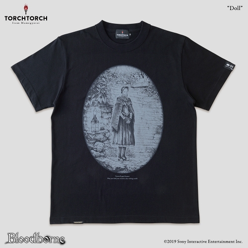 Bloodborne × TORCH TORCH/ Tシャツコレクション: 人形 （ブラック Mサイズ）