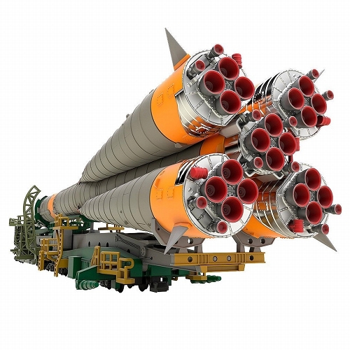 【再生産】ソユーズロケット＆搬送列車 1/150 プラスチックモデル セット