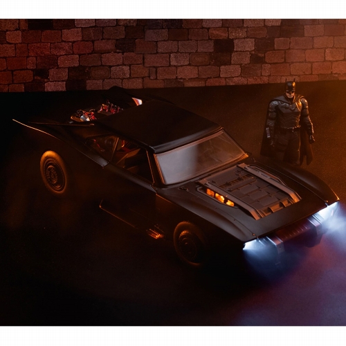 【海外版/ショートの可能性あり】THE BATMAN -ザ・バットマン-/ バットモービル＆バットマン 1/18 ダイキャストビークル
