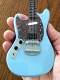 ニルヴァーナ カート・コバーン Fender Mustang Sonic Blue 1/4 ギター ミニチュアモデル