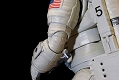 ISS 船外活動用宇宙服 1/10 プラモデルキット - イメージ画像11