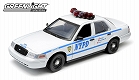 フォード クラウン ビクトリア ニューヨークシティ ポリス デーパートメントNYPD インターセプター with ライト＆サウンド ホワイト 1/18 12920 - イメージ画像1