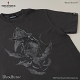 Bloodborne × TORCH TORCH/ Tシャツコレクション: 狩人狩りアイリーン （インクブラック Sサイズ） - イメージ画像2