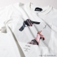 TORCH TORCH/ 黒沢清 アパレルコレクション: CURE キュア 拳銃と指 T-Shirt ホワイト Mサイズ - イメージ画像2