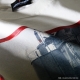 TORCH TORCH/ 黒沢 清 アパレルコレクション: 回路 赤いスカートの女 T-Shirt ホワイト Sサイズ - イメージ画像6