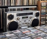 GPO/ 80'sスタイル レトロ ブームボックス シルバーカラー（Bluetooth、CD、カセット、FM/AMラジオ、USB、外部入出力対応モデル） - イメージ画像3