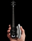 KISS ジーン・シモンズ アックス 1/4 ベースギター ミニチュアモデル - イメージ画像3