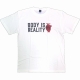 クライムズ・オブ・ザ・フューチャー/ BODY IS REALITY Tシャツ（ホワイト）: Mサイズ - イメージ画像1